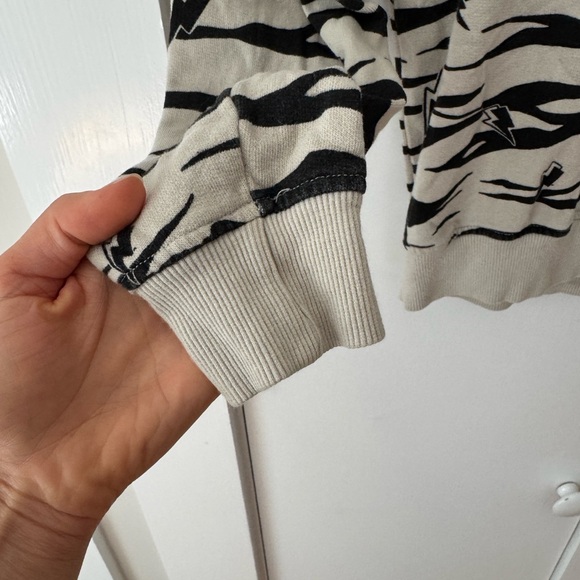 Scamp & Dude Tiger Print Sweatshirt Size Small - Picture 4 of 5